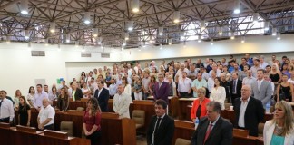 Reserva y expectativas en la oposición por reunión con Lucioni