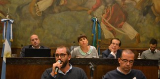 Funcionarios de Morón informaron a los concejales sobre los despidos