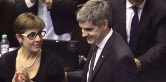 En su primer informe, Marcos Peña hizo frente a planteos económicos