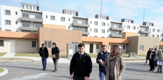 Basavilbaso y Malena Galmarini recorrieron obras de Procrear