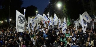 Las universidades marcharon contra el ajuste de presupuesto