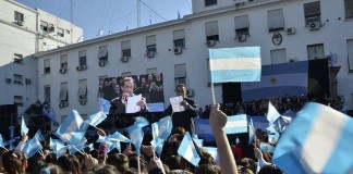 Tagliaferro tomó la Promesa de Lealtad a la Bandera