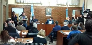 Descalzo pegó el faltazo y el interpelado fue Almeida