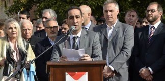 Celebración por el Bicentenario en la plaza de Morón