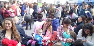 Exitosa convocatoria para defender el derecho a amamantar en espacios públicos