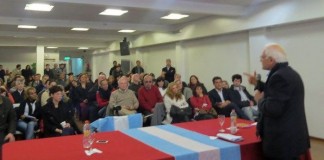 Aldo Pignanelli disertó en Vicente López