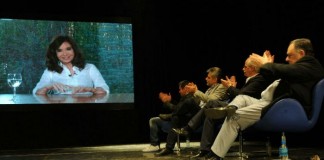 Un 17, varias lealtades