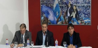 Disertación de legisladores massistas en Barrio Libertador