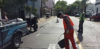 Boulogne y Villa Adelina: sellan juntas en calles para evitar filtraciones