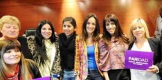 Diputadas y dirigentes dan pelea por la paridad de género