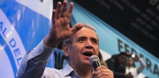 Bancarios cerraron 24,3% y suben la vara en las paritarias