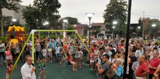 Valenzuela inauguró la puesta en valor de Plaza de la Familia