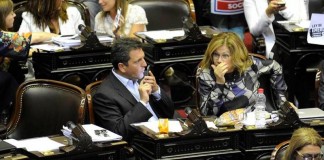 Massa dio instrucciones de comparar a Macri con De La Rúa