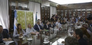 Sigue pendiente el acuerdo entre el Gobierno y los docentes