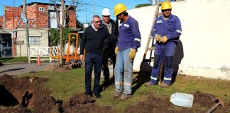Zamora supervisó las obras de agua potable en Benavídez