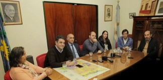 El vicegobernador Salvador y el intendente Macri, en actividad radical