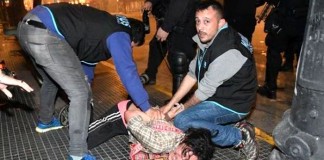 Indagan a los 30 detenidos tras la marcha por Santiago Maldonado