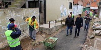 Asfaltan los pasajes del barrio La Cava
