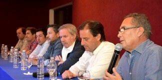 Solá, el peronismo que viene y la foto con kirchneristas