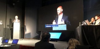 Audiencia por el aeropuerto y choques políticos