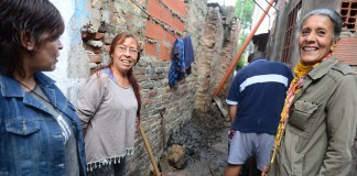 Conectaron las cloacas al barrio La Esperanza