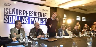 Katopodis cuestionó el modelo económico nacional