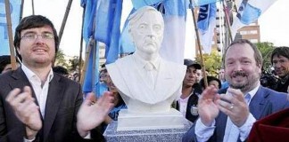 Polémica en torno al busto de Kirchner