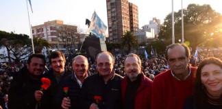 “Florazo” en homenaje a Néstor Kirchner y reproches al PRO