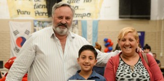 Funcionarios provinciales entregaron DNI a más de 70 chicos indocumentados