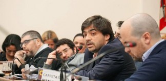 Opositores impulsan recorte de gastos de Posse y funcionarios municipales