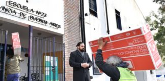 La Comuna entregó calefactores para escuelas primarias