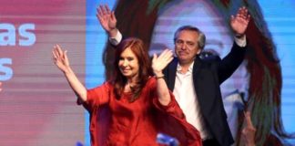 Cambio de época: Los Fernández se impusieron en primera vuelta