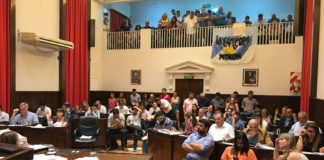 Vuelve el busto de Kirchner a la plaza de Morón