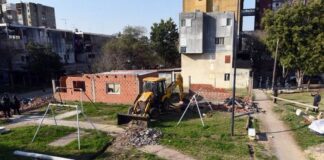Nueva toma en Ejercito de los Andes y otra demolición