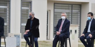 Alberto Fernández y Moreira participaron en acto de entrega de viviendas