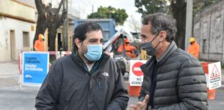 Moreira y Katopodis recorrieron los trabajos en la calle Perdriel
