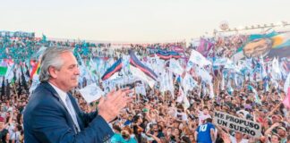 El homenaje central a NK fue en Morón