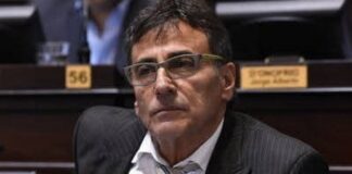 Dos legisladores advirtieron sobre hackeos en Whatsapp