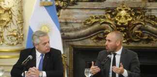 El Gobierno otorgará bonos a los sectores más empobrecidos