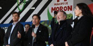 Kicillof y Ghi despidieron a comitivas de viajes de estudiantes