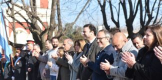 Valenzuela celebró el Día de la Independencia en varios distritos bonaerenses