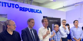 Acompañado por Valenzuela, Santilli recibió el apoyo de Pichetto en Provincia Crédito: Página12