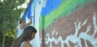 Rindieron homenaje en Ituzaing贸 a v铆ctimas de croma帽贸n