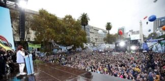 La vicepresidenta le tiró la pelota a la dirigencia K