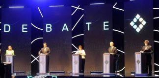 Un debate con mucho guion y algunos anuncios