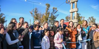 Kicillof encabezó la inauguración del nuevo Puente Roca