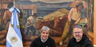 Valenzuela y Caputo anunciaron un plan de viviendas en Coronado