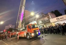 Automovilista arrolló a bomberos voluntarios en Avenida Márquez