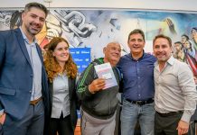 Pablo Descalzo y Marinucci entregaron pases de transporte gratuito