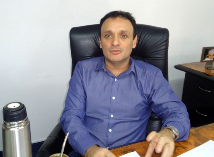 Perrella_escritorio1